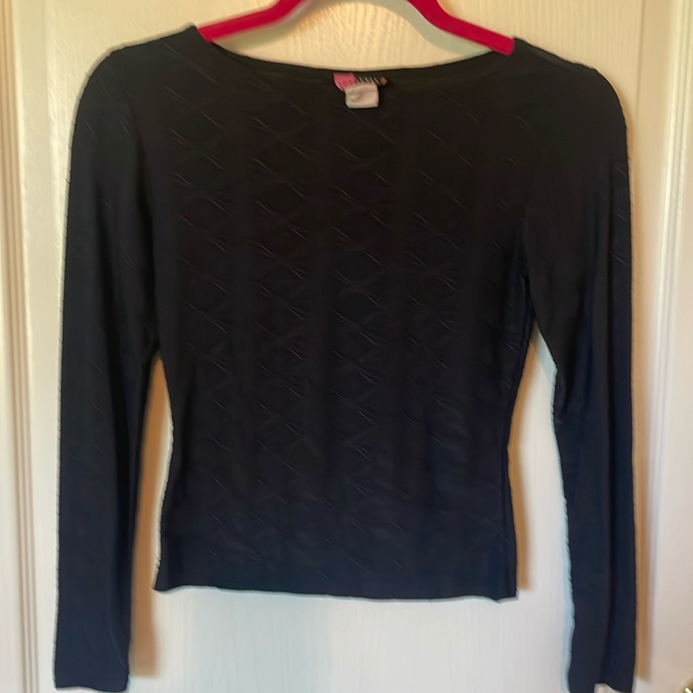 Silky soft vintage black long sleeve top